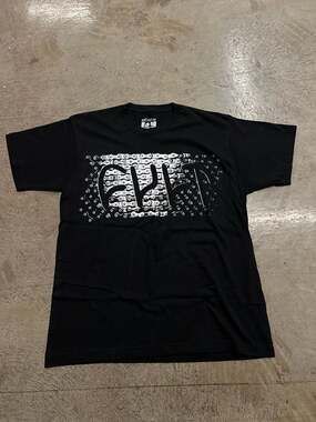 Cult Crew Link Chain Graphic T-Shirt Black Size Medium